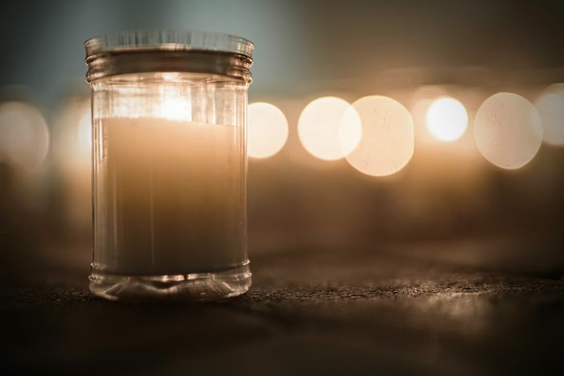 Memorial candle for Spring Grove funeral and cremation services